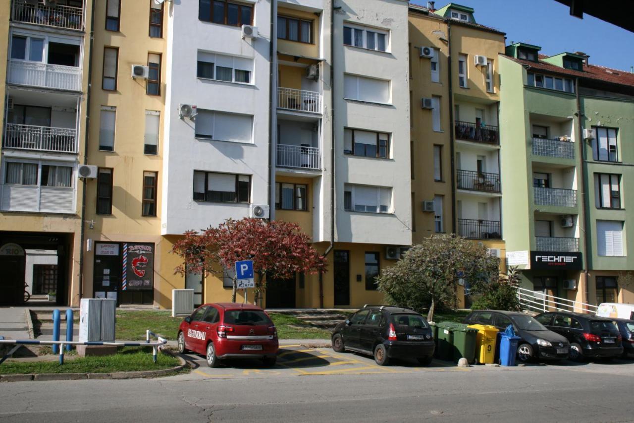 Apartman Lariva Όσιγιεκ Εξωτερικό φωτογραφία